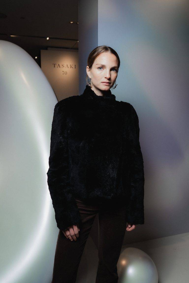  - TASAKI fait scintiller 70 ans de perles à la Samaritaine