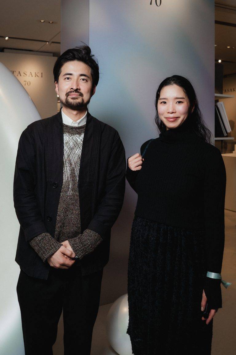  - TASAKI fait scintiller 70 ans de perles à la Samaritaine