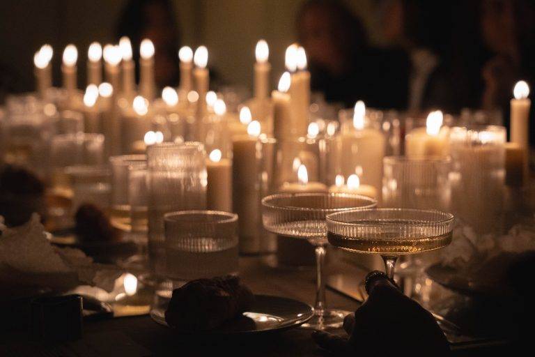 Goutal Paris fête Noël avec un dîner intimiste signé Clémence Gommy