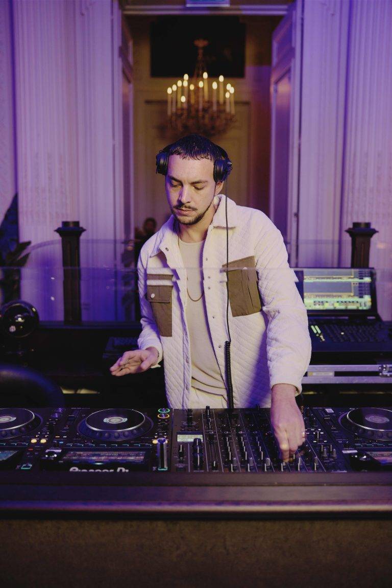  - Numéro Celebrates its 25th Anniversary