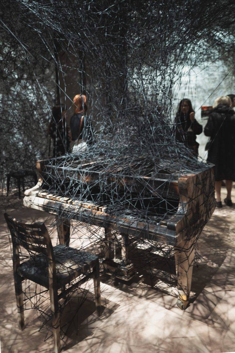 Chiharu Shiota Imbues the Grand Palais with her Oneiric Universe