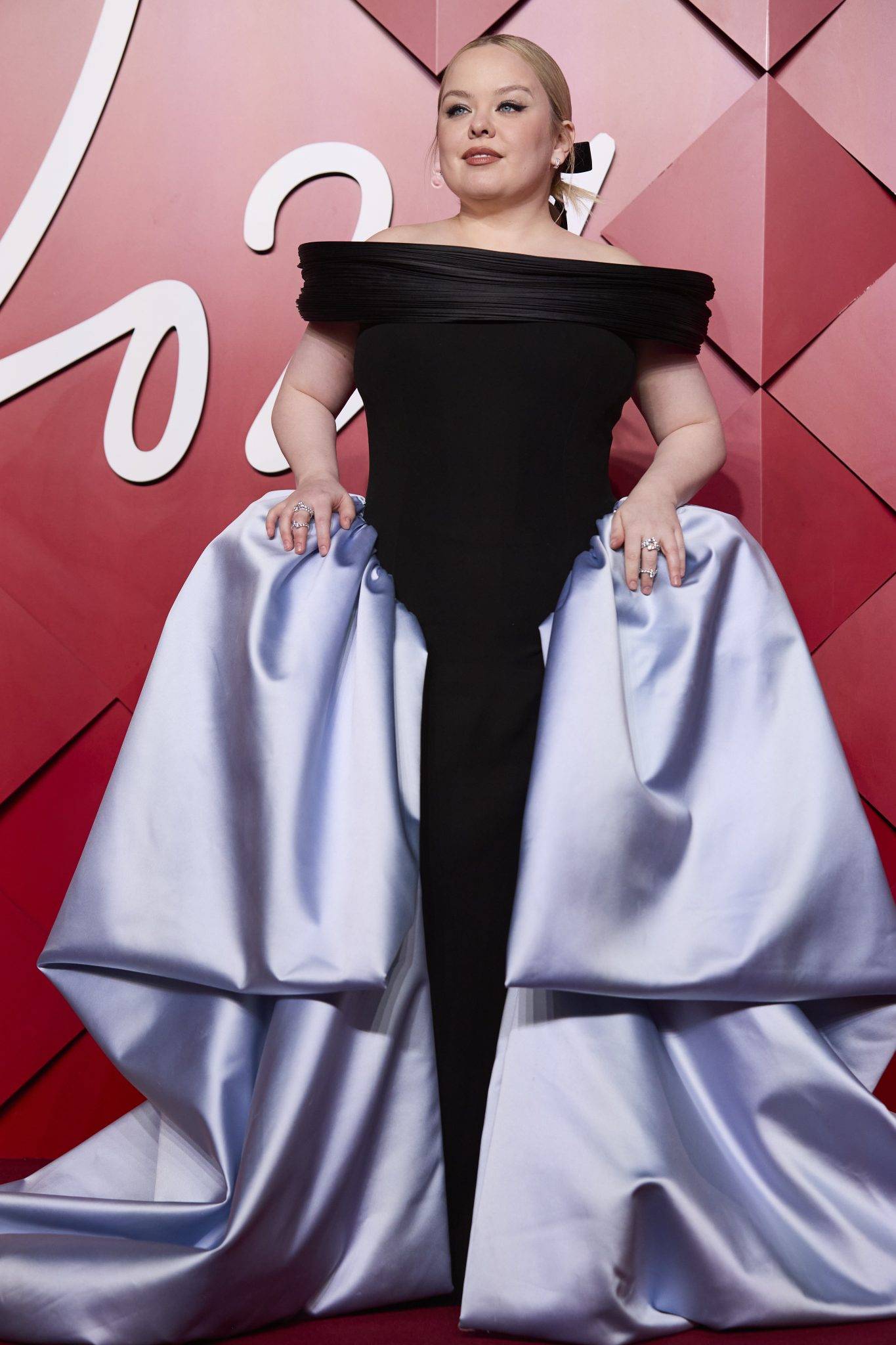  - Le prestigieux British Fashion Council révèle les lauréats des Fashion Awards 2024 et fait le plein de célébrités