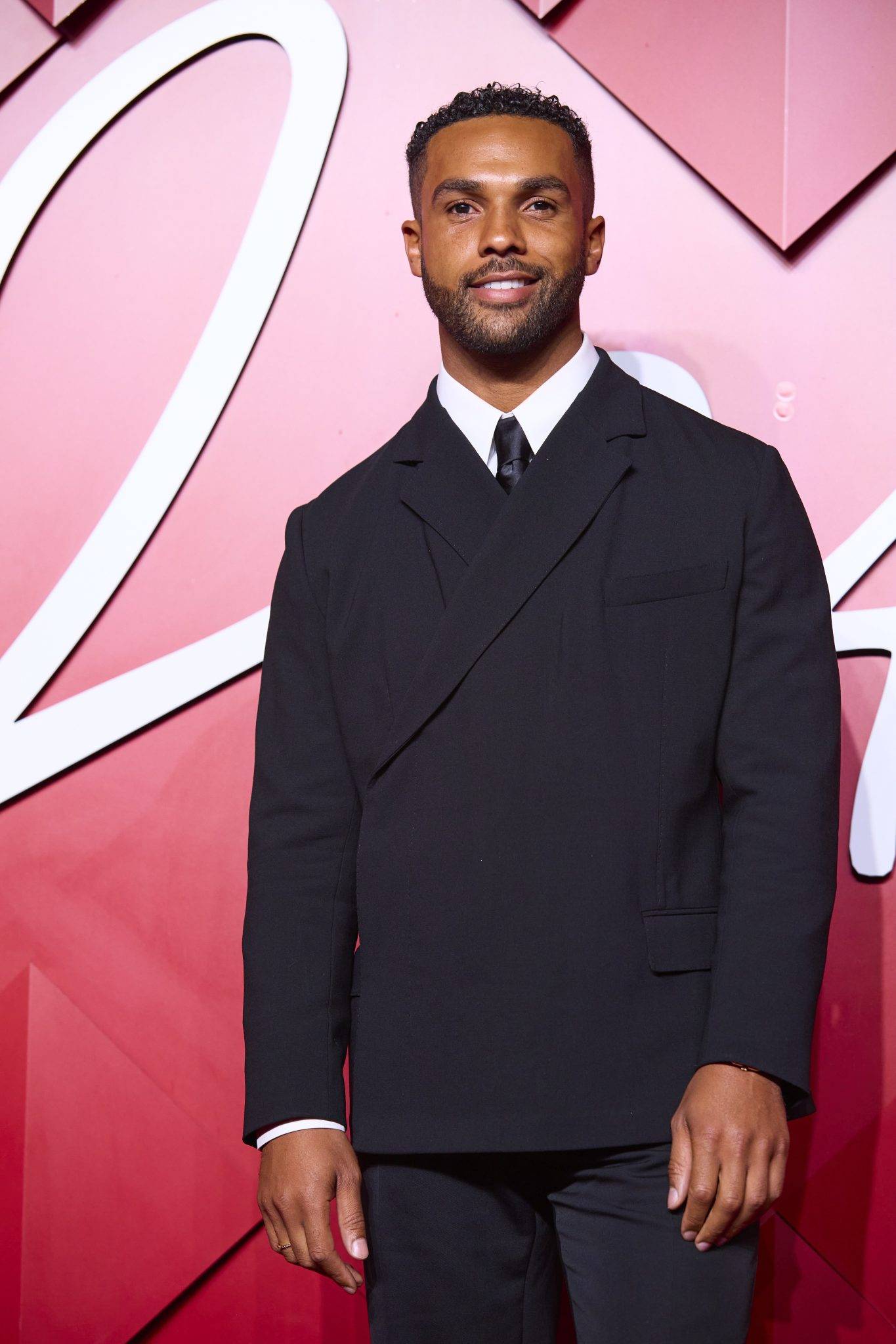  - The Prestigious British Fashion Council Unveils the Fashion Awards 2024 Winners