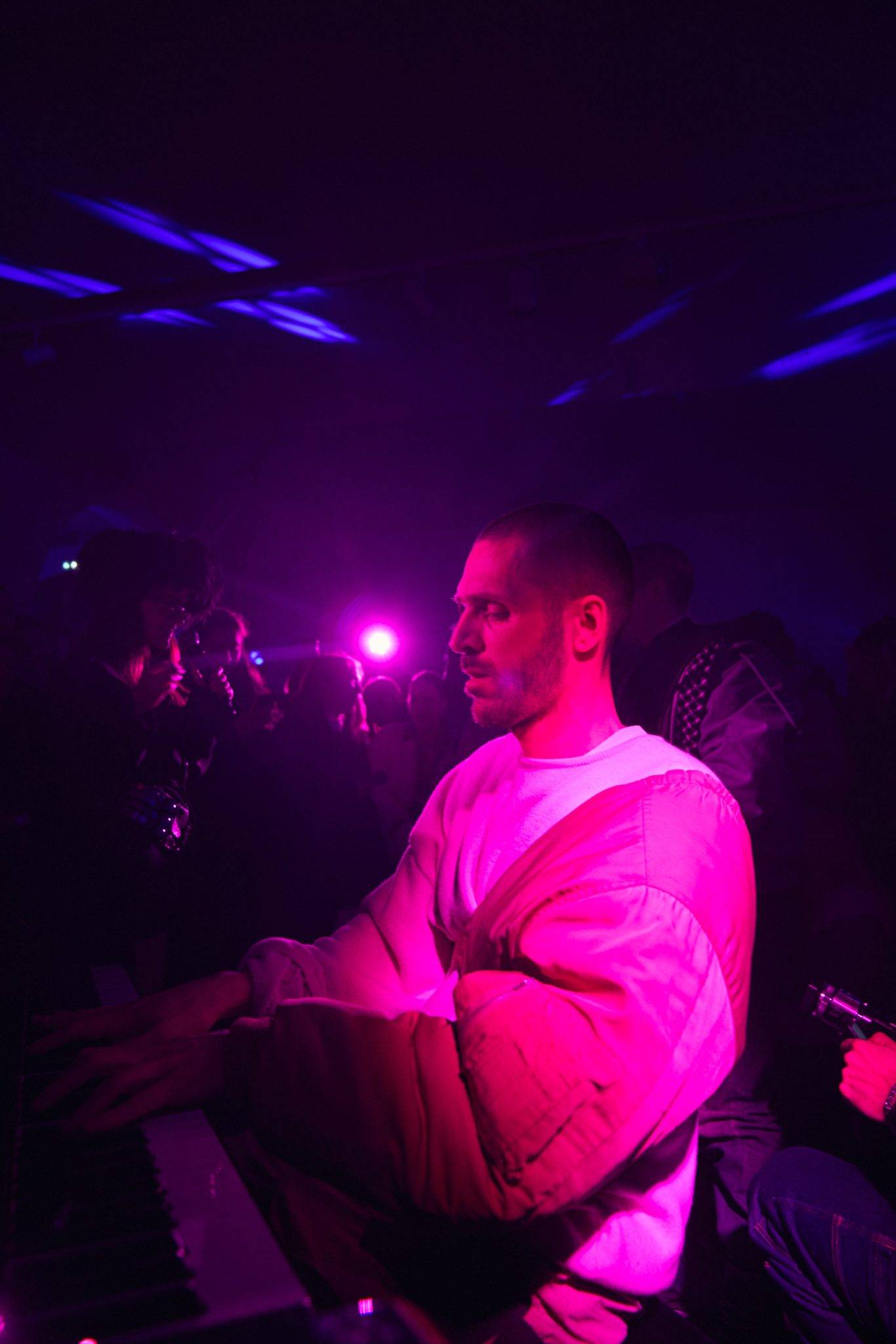  - MycoWorks lance une collaboration avec le magazine CARCY à la Galerie au Roi