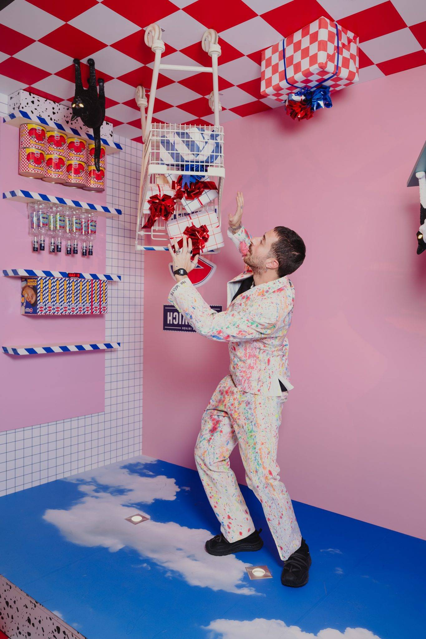  - The Limited Edition by Keglevich and Seletti Transforms Rinascente Roma into a Vibrant Vintage Market