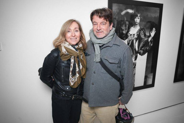  - Oana Ivan Gallery célèbre l’audace de Peter Knapp à l’occasion de son inauguration