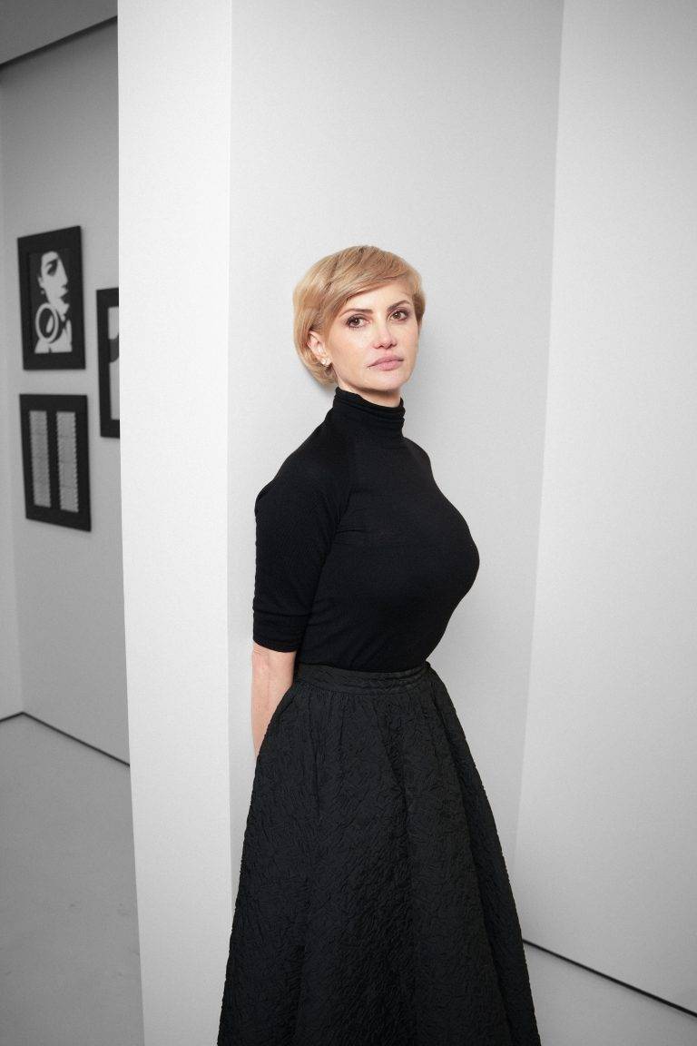  - Oana Ivan Gallery célèbre l’audace de Peter Knapp à l’occasion de son inauguration