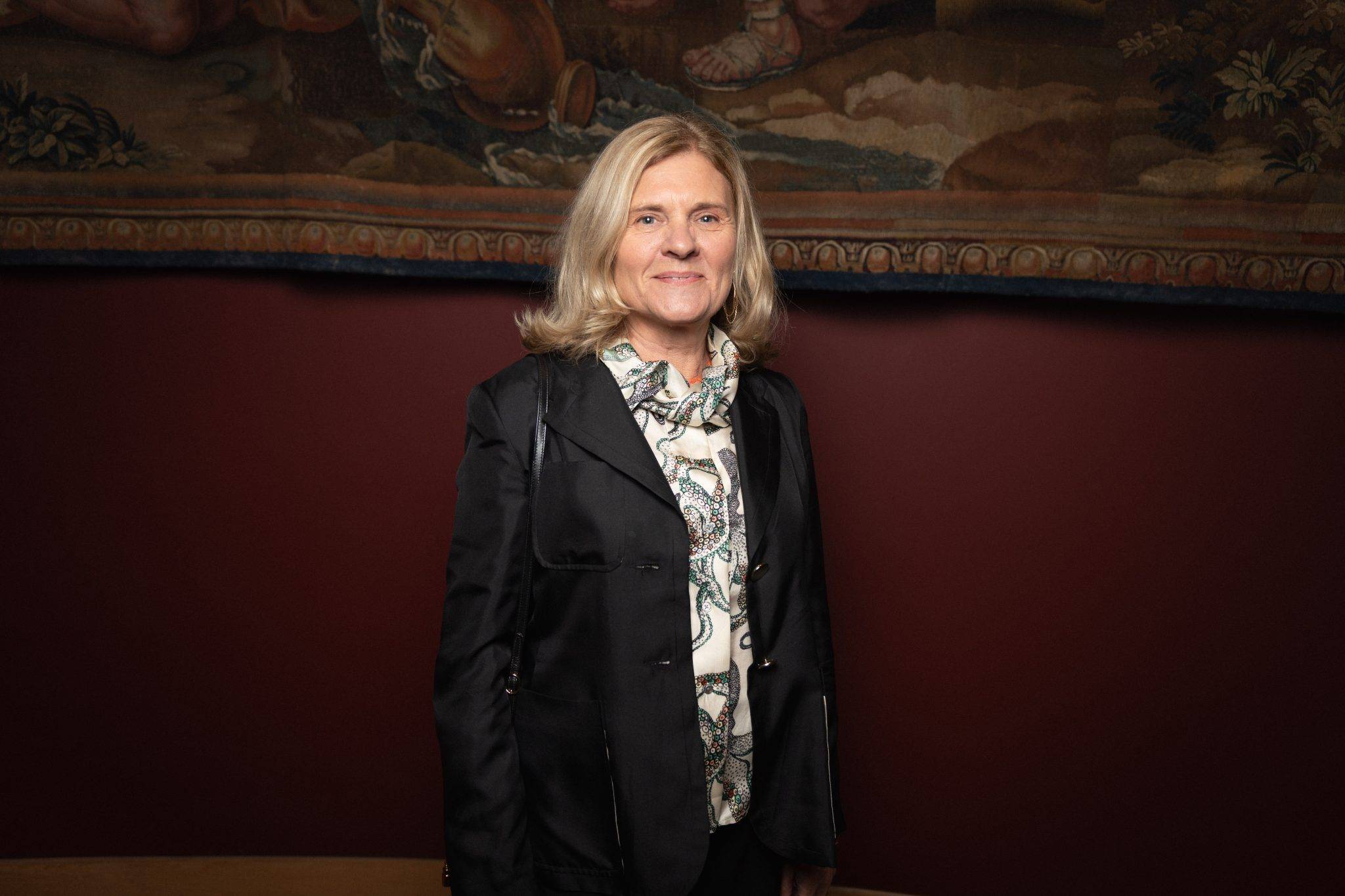  - La mode entre au musée du Louvre