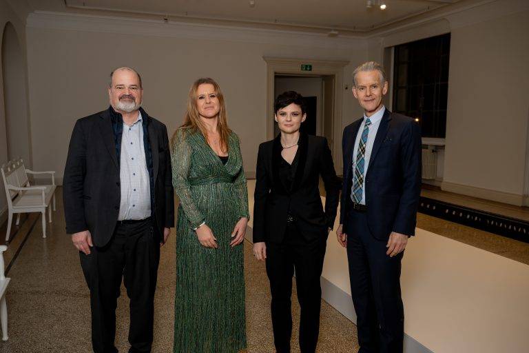  - Carol Bove nous plonge au cœur de l’histoire de Genève avec “La Genevoise”