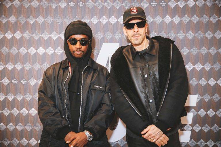  - Michael Dupouy célèbre « ALL GONE 2024 » le temps d’une dédicace chez Au Depart