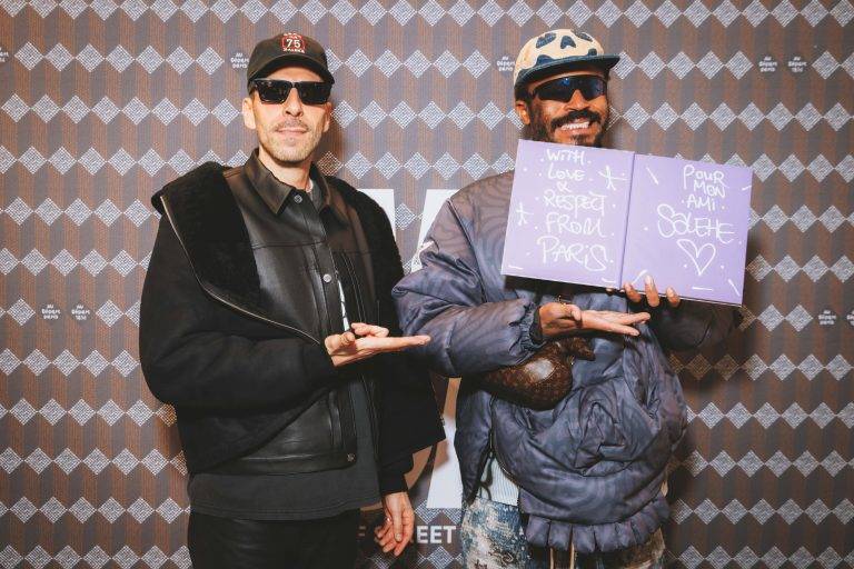  - Michael Dupouy célèbre « ALL GONE 2024 » le temps d’une dédicace chez Au Depart