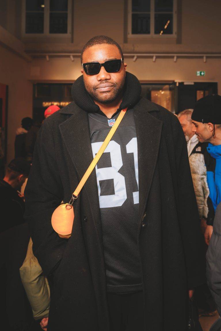  - Michael Dupouy célèbre « ALL GONE 2024 » le temps d’une dédicace chez Au Depart