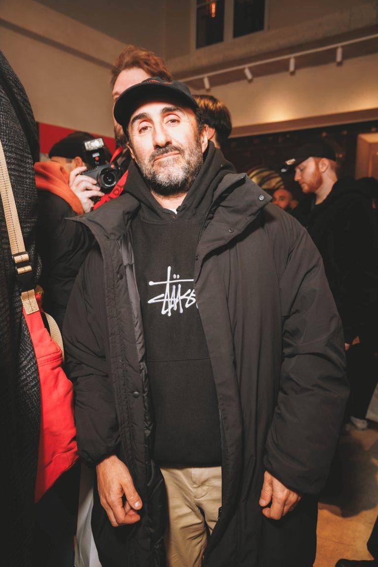  - Michael Dupouy célèbre « ALL GONE 2024 » le temps d’une dédicace chez Au Depart