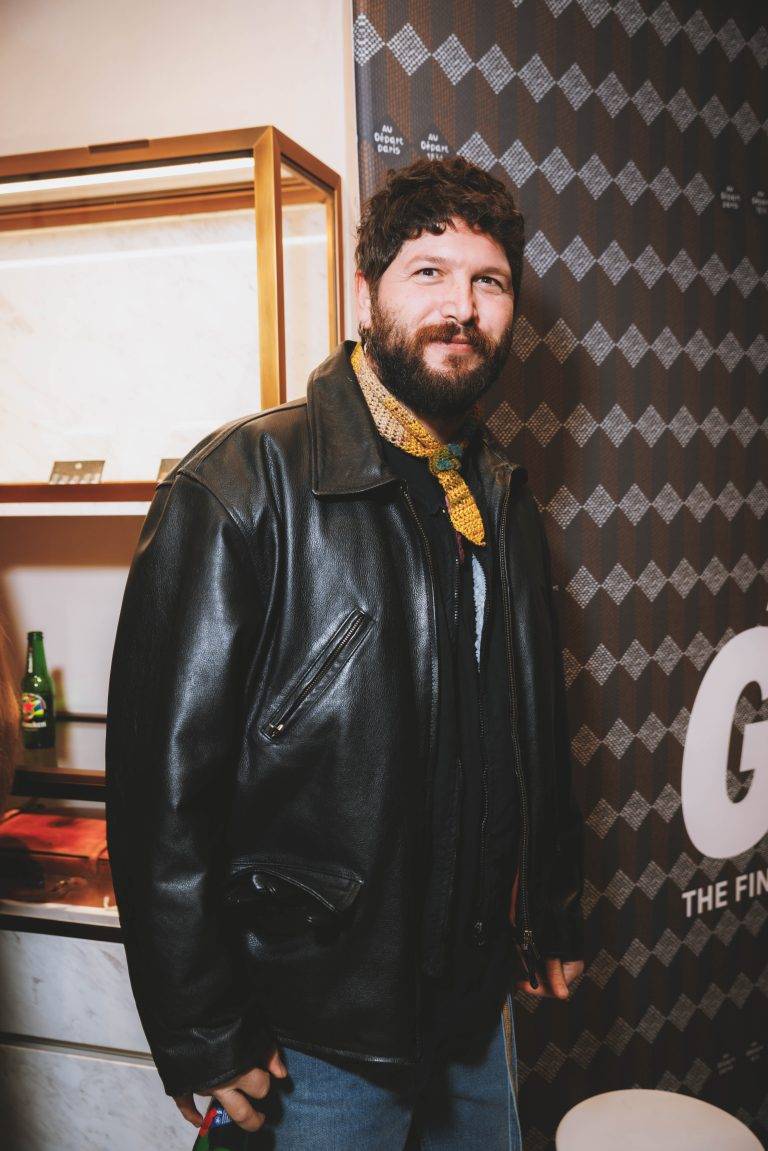  - Michael Dupouy célèbre « ALL GONE 2024 » le temps d’une dédicace chez Au Depart