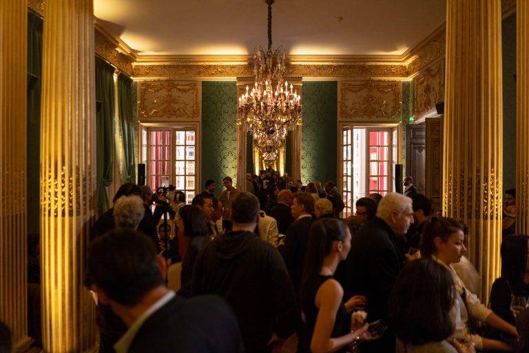 Berluti fête 130 ans d’élégance remarquable à la fondation Simone et Cino Del Duca