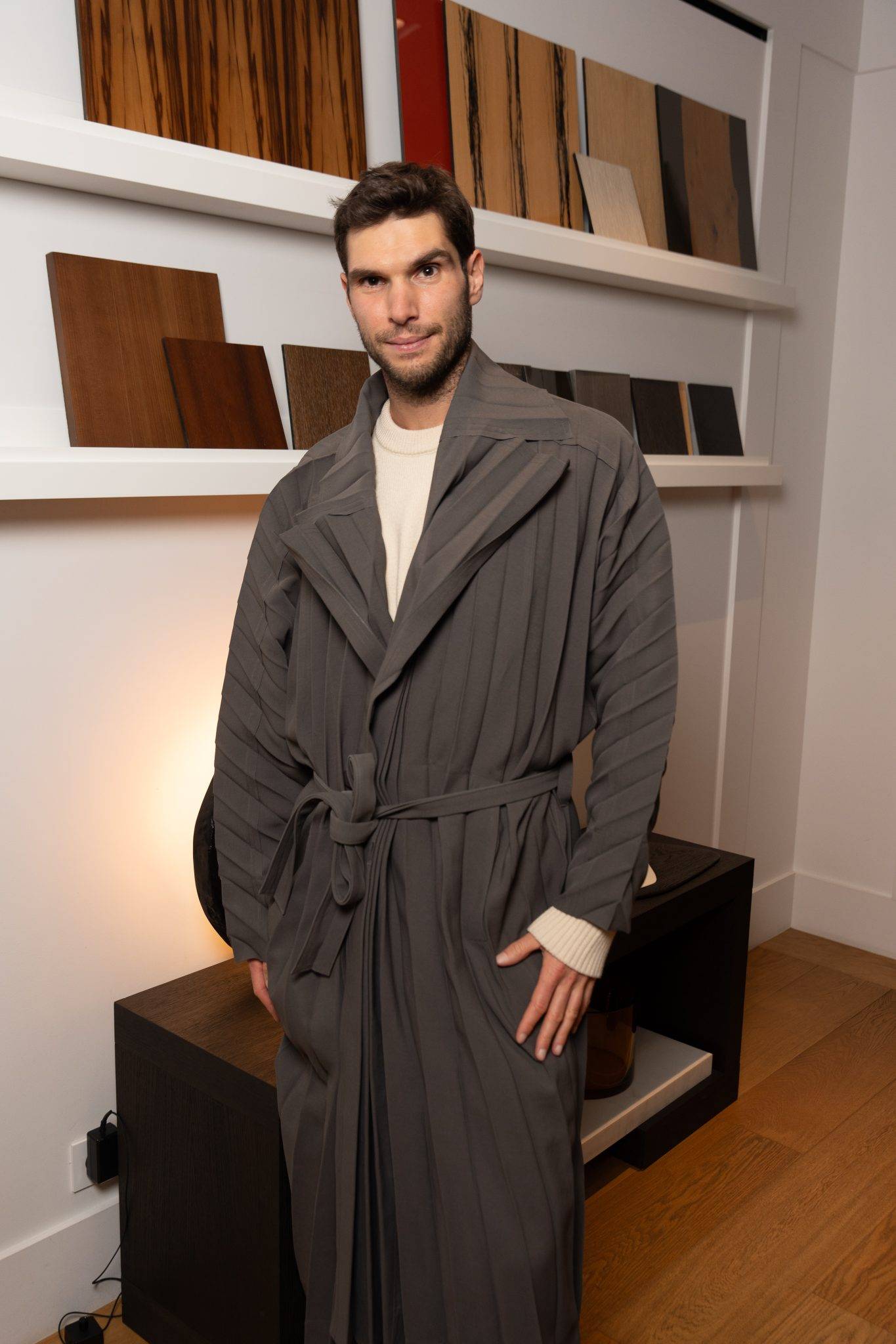  - Liaigre présente sa nouvelle bibliothèque en collaboration avec Gaëlle Lauriot-Prévost et Dominique Perrault