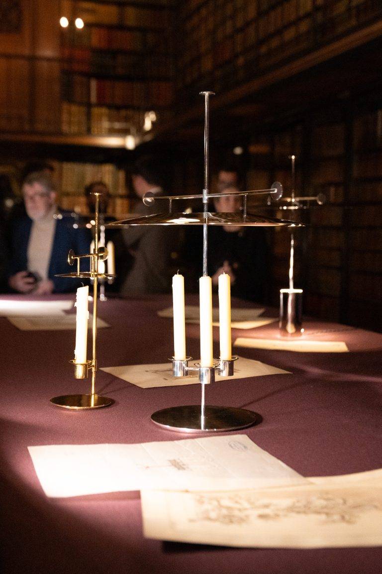 Edgar Jayet réinvente la “lampe bouillotte”, patrimoine historique de la Maison Delisle