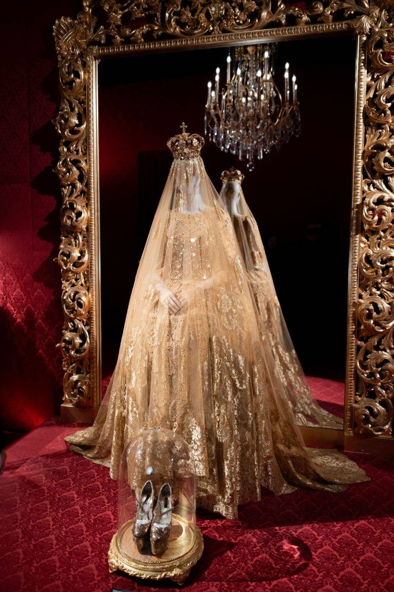 La fabuleuse exposition Dolge&Gabbana illumine le Grand Palais