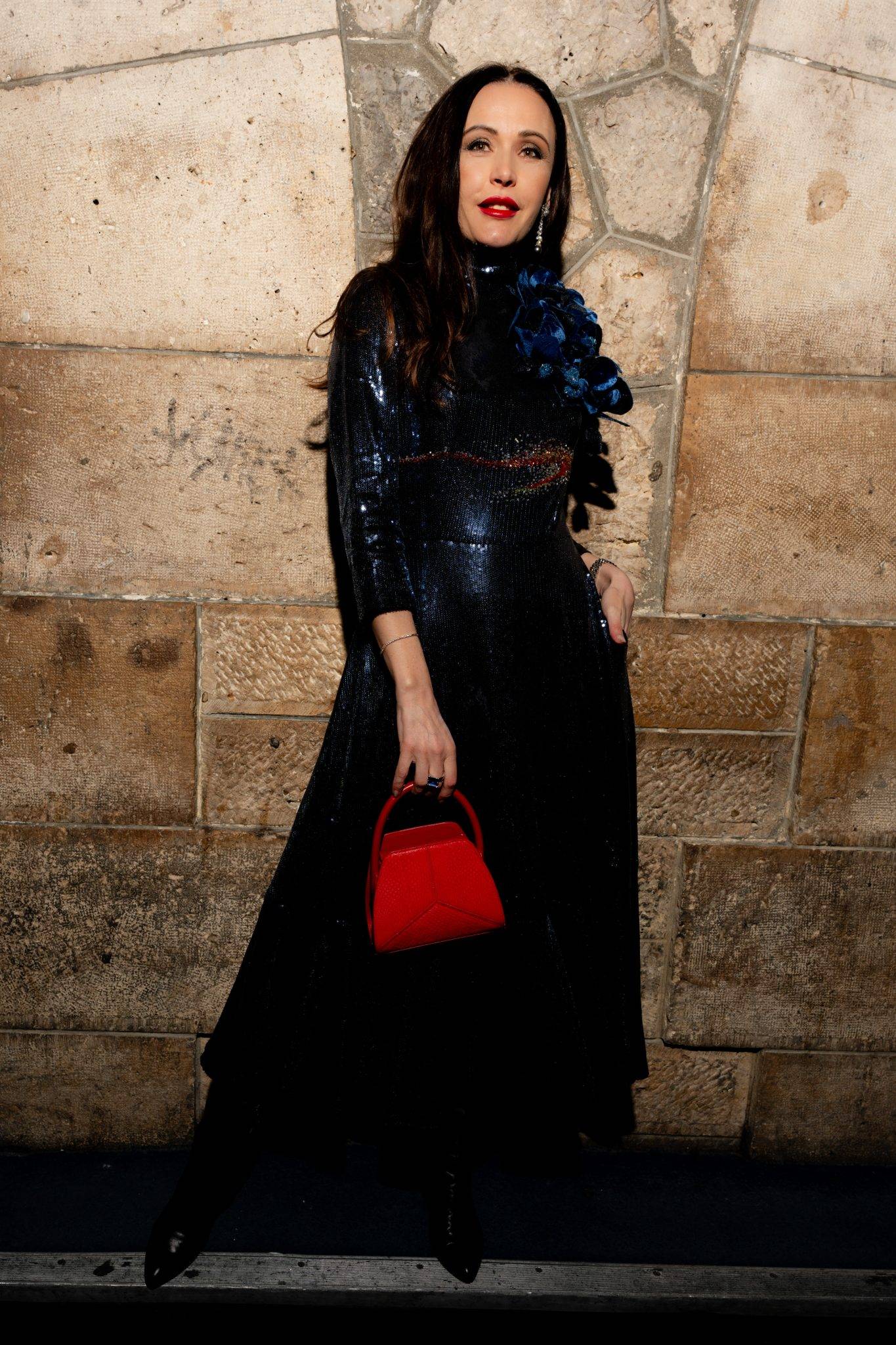  - Gaurav Gupta célèbre la résilience « à travers les flammes »