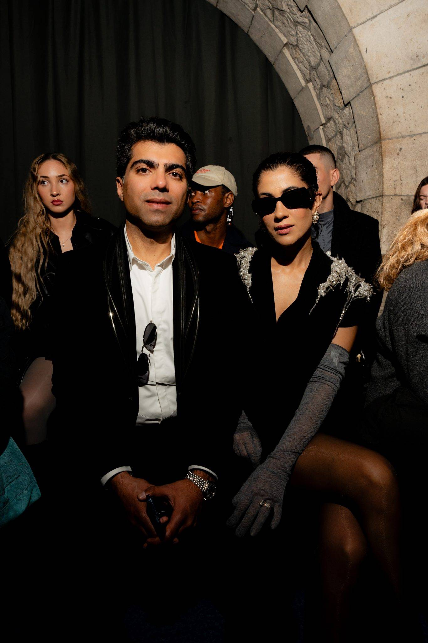  - Gaurav Gupta célèbre la résilience « à travers les flammes »