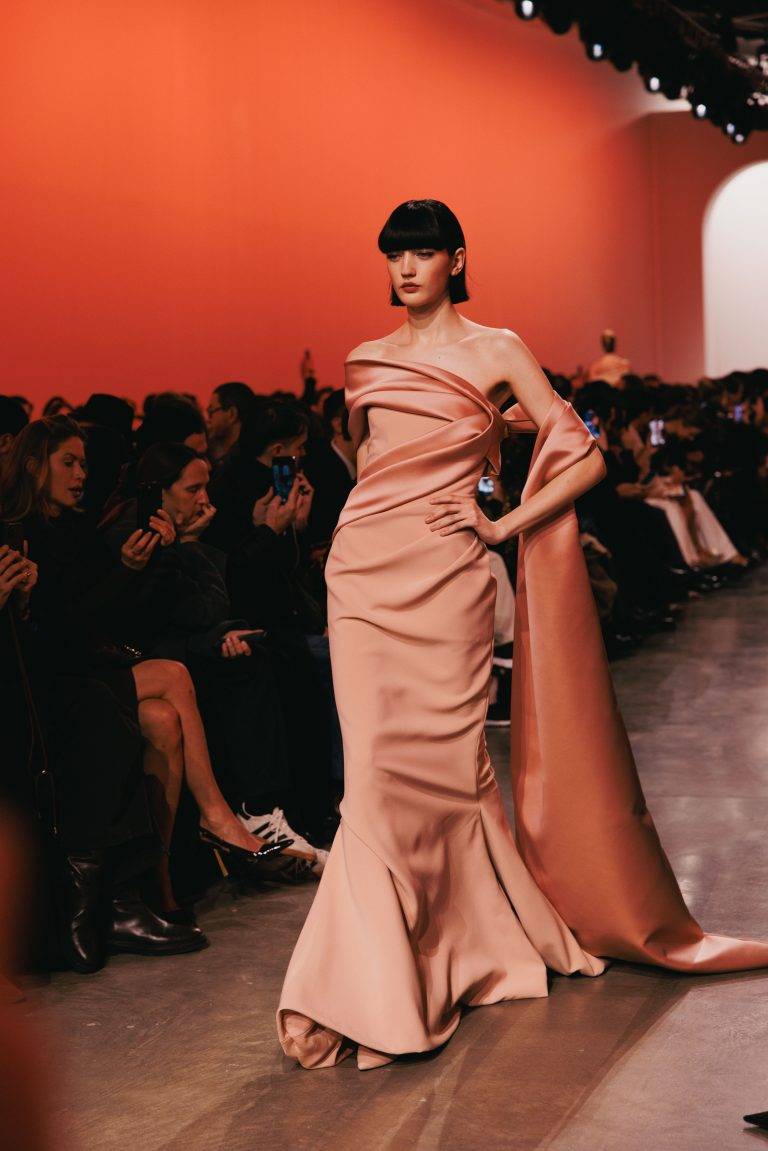 Elie Saab tisse le fil de nos rêves les plus romantiques