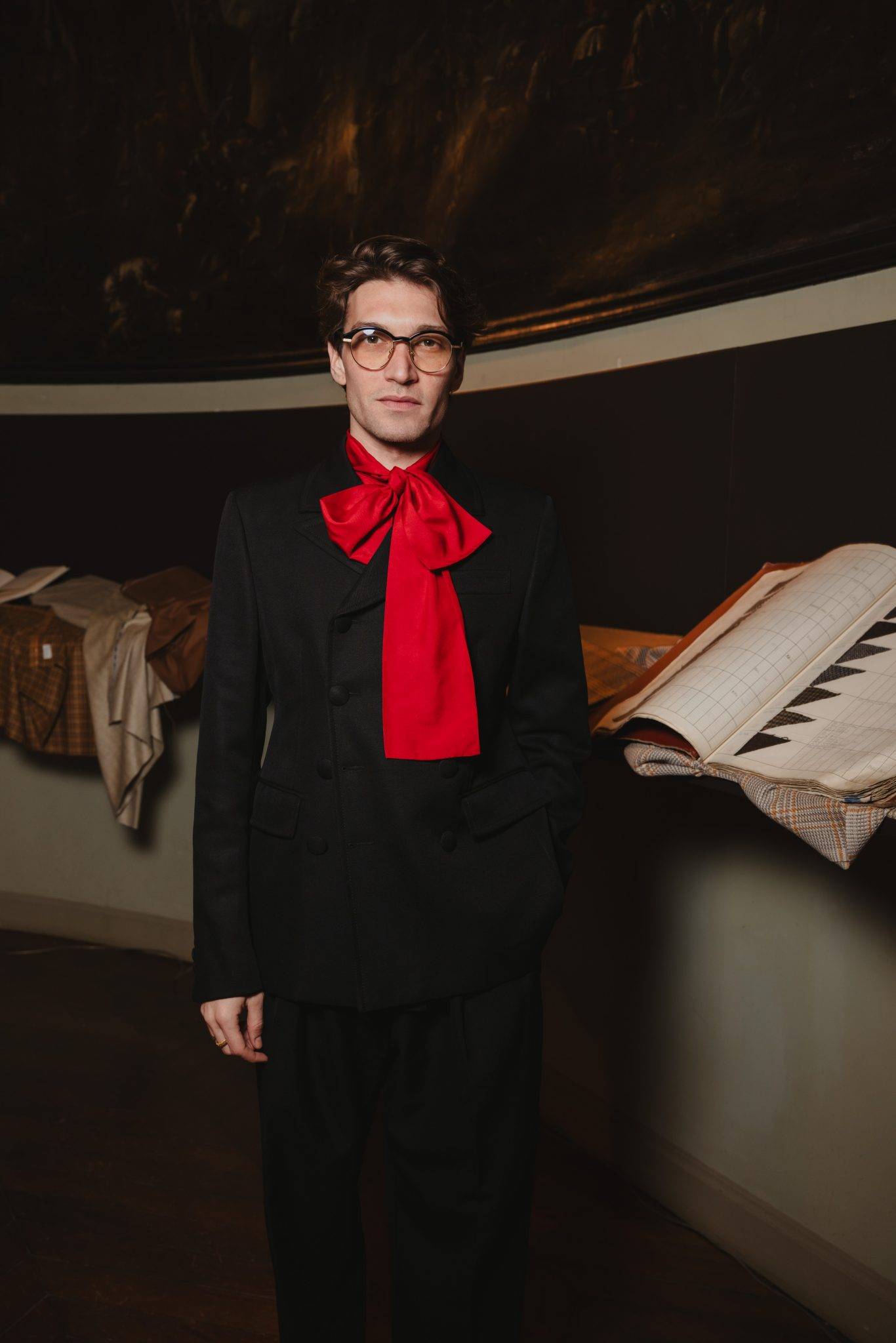  - L’exposition « Tailoring School. A Journey Into Education », signée Triennale Milano et Kiton, débarque à Paris