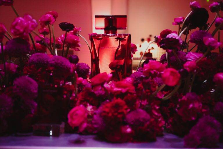 Narciso Rodriguez svela a Milano il nuovo For Her Eau de Parfum Intense