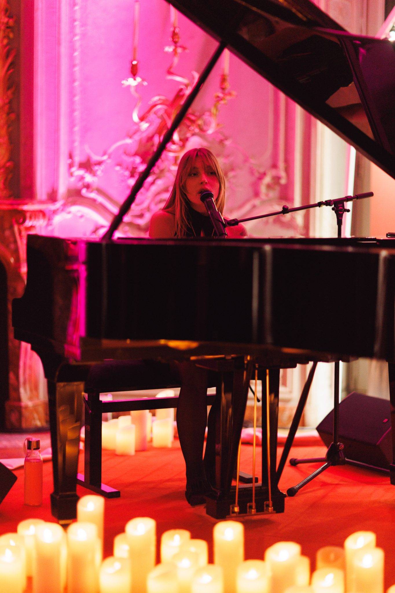  - Pandora Celebrates Love and Valentine’s Day at the Archives Nationales