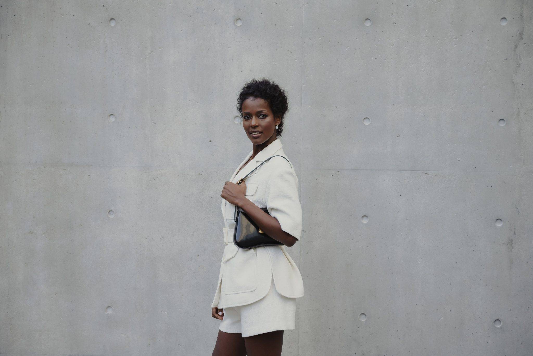  - Una visione ludica pervade la passerella di Emporio Armani