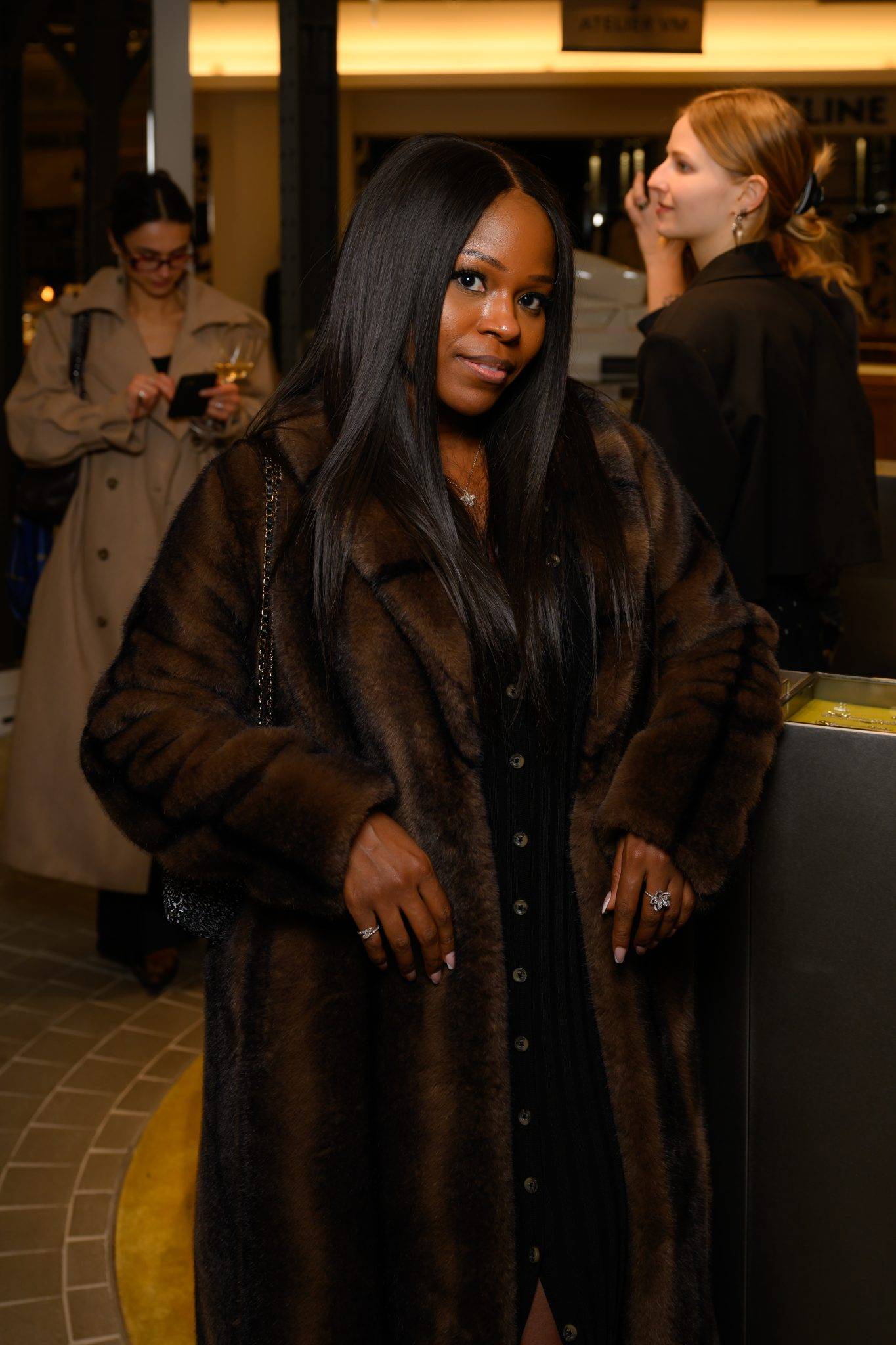  - AVGVST et Young Emperors s’associent le temps d’un Pop-Up signé Crosby Studios