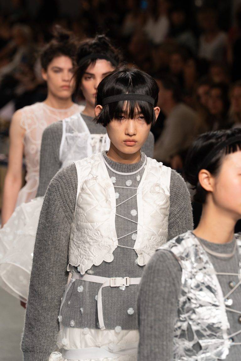 “Untitled Flowers”, un avant-goût du printemps signé Cecilie Bahnsen