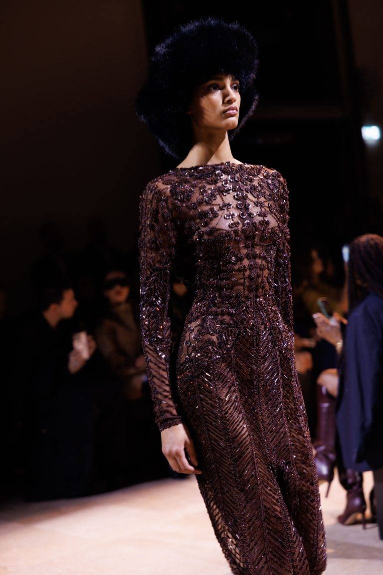 Elie Saab FW 25/26: High-Altitude Sophistication