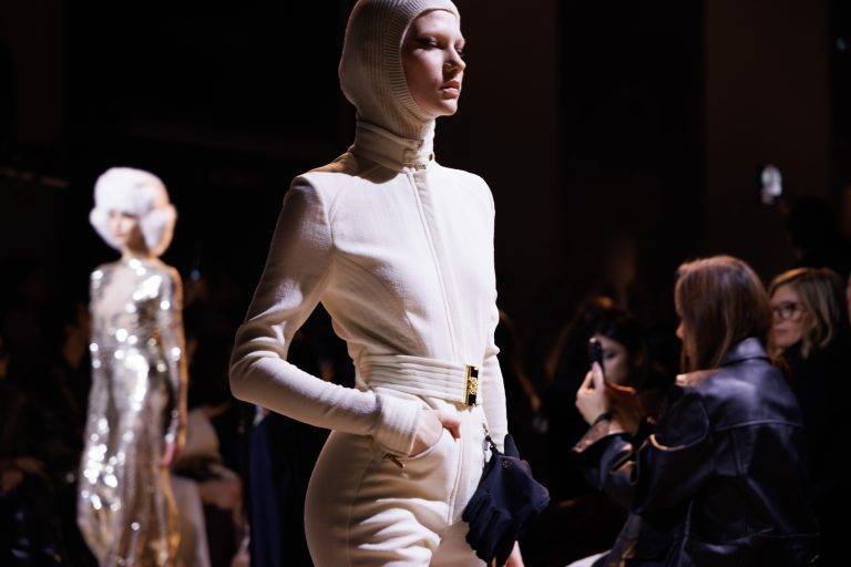 Elie Saab FW 25/26: High-Altitude Sophistication