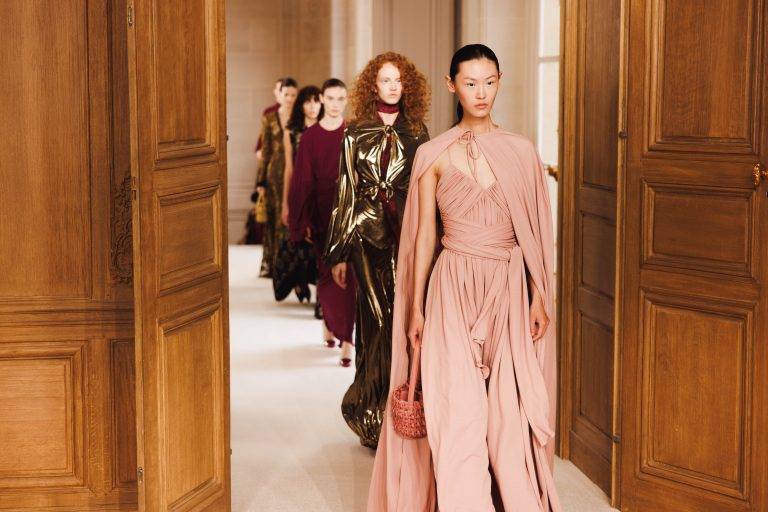 Giambattista Valli Presents a Collection Based on Fluidity, Elegance and Comfort