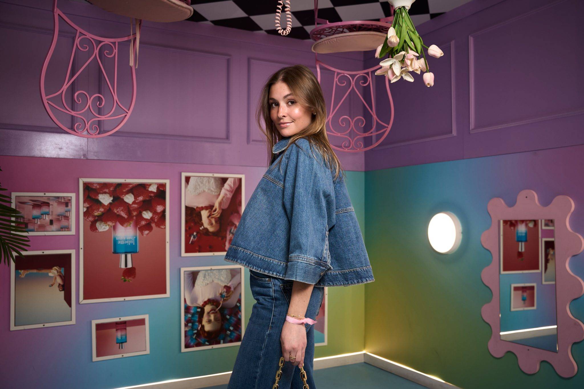  - Miami Shake, le nouveau parfum de la maison Juliette has a gun s’empare du Carrousel du Louvre !