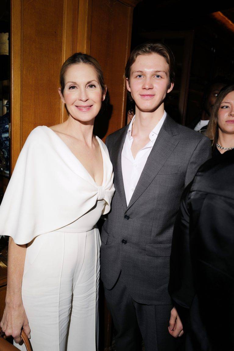  - La nouvelle identité de PrettyLittleThing mise en lumière chez Caviar Kaspia