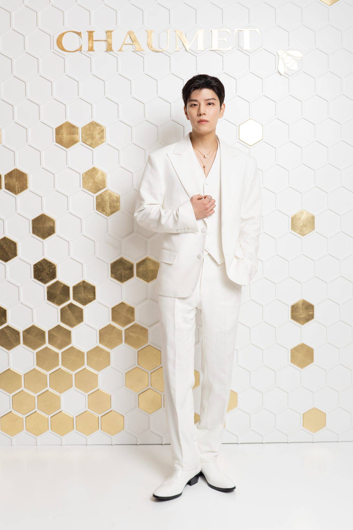  - Place Vendôme Buzzes with Chaumet’s Precious Bees