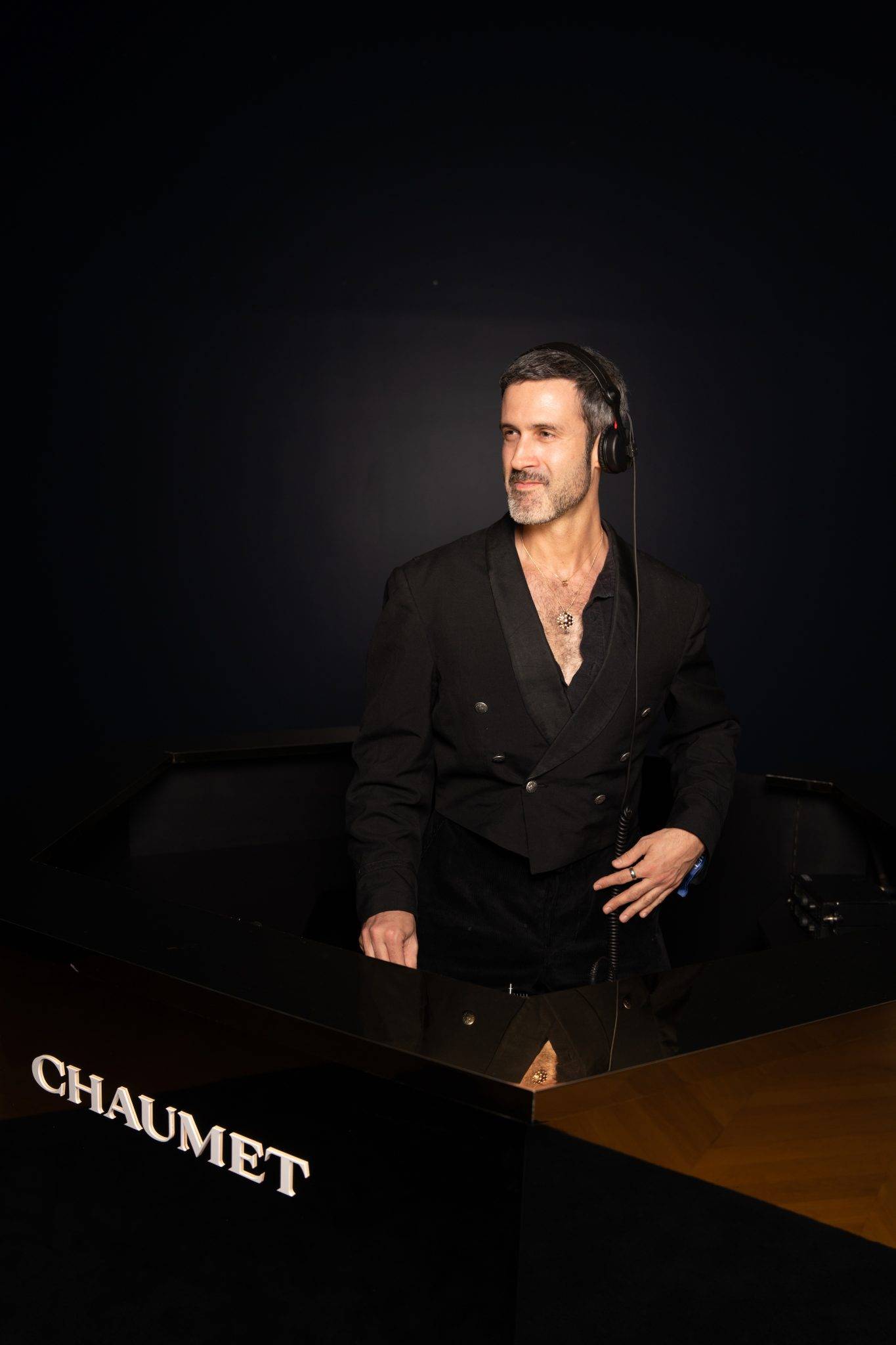  - Place Vendôme Buzzes with Chaumet’s Precious Bees