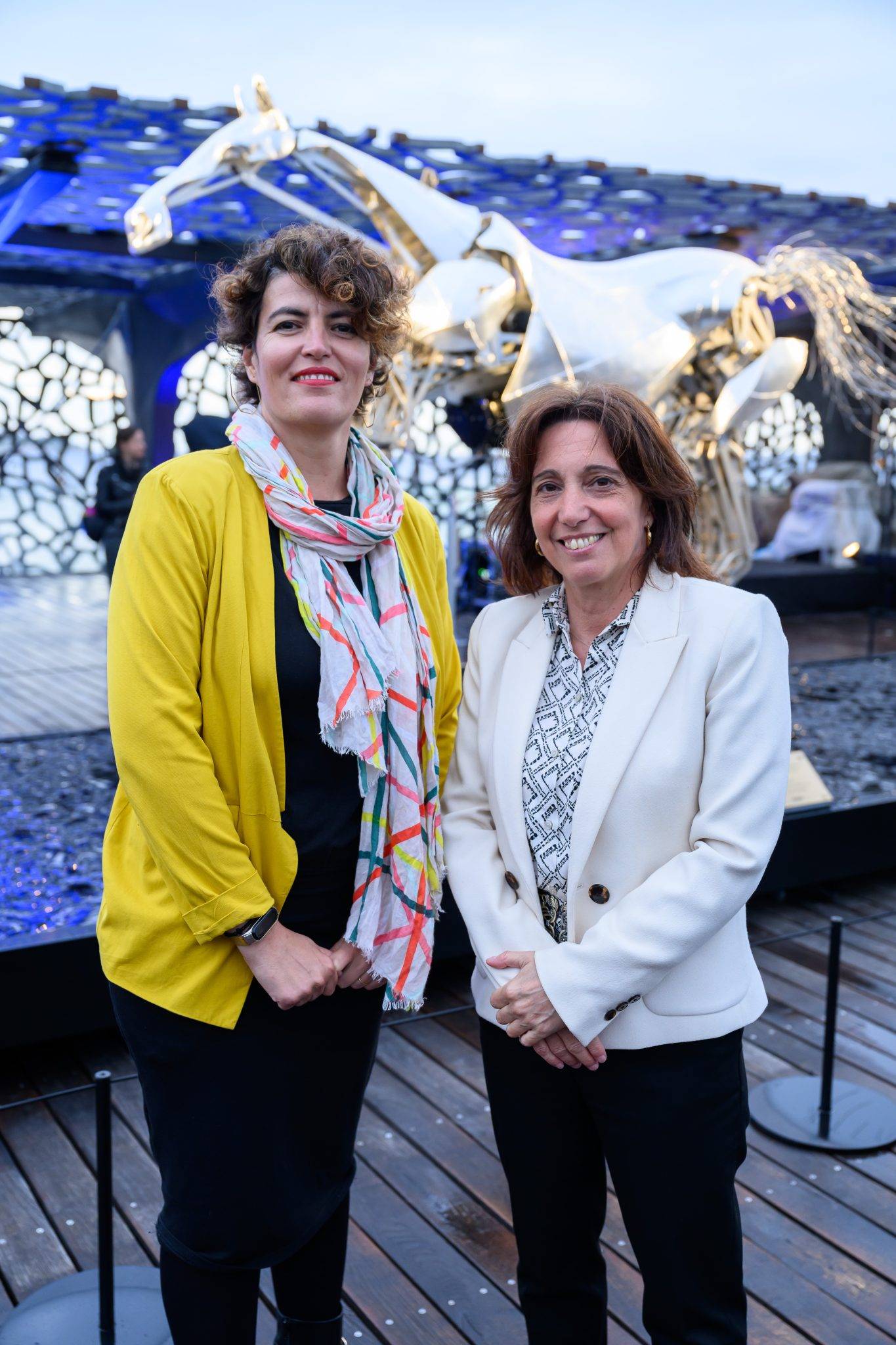  - Zeus, le cheval métallique de l’ouverture des JO-2024, galope sur la terrasse du Mucem