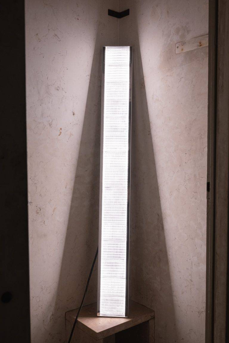 L’ora zero della forma: 6:AM debutta alla Milano Design Week con “Two-Fold Silence”