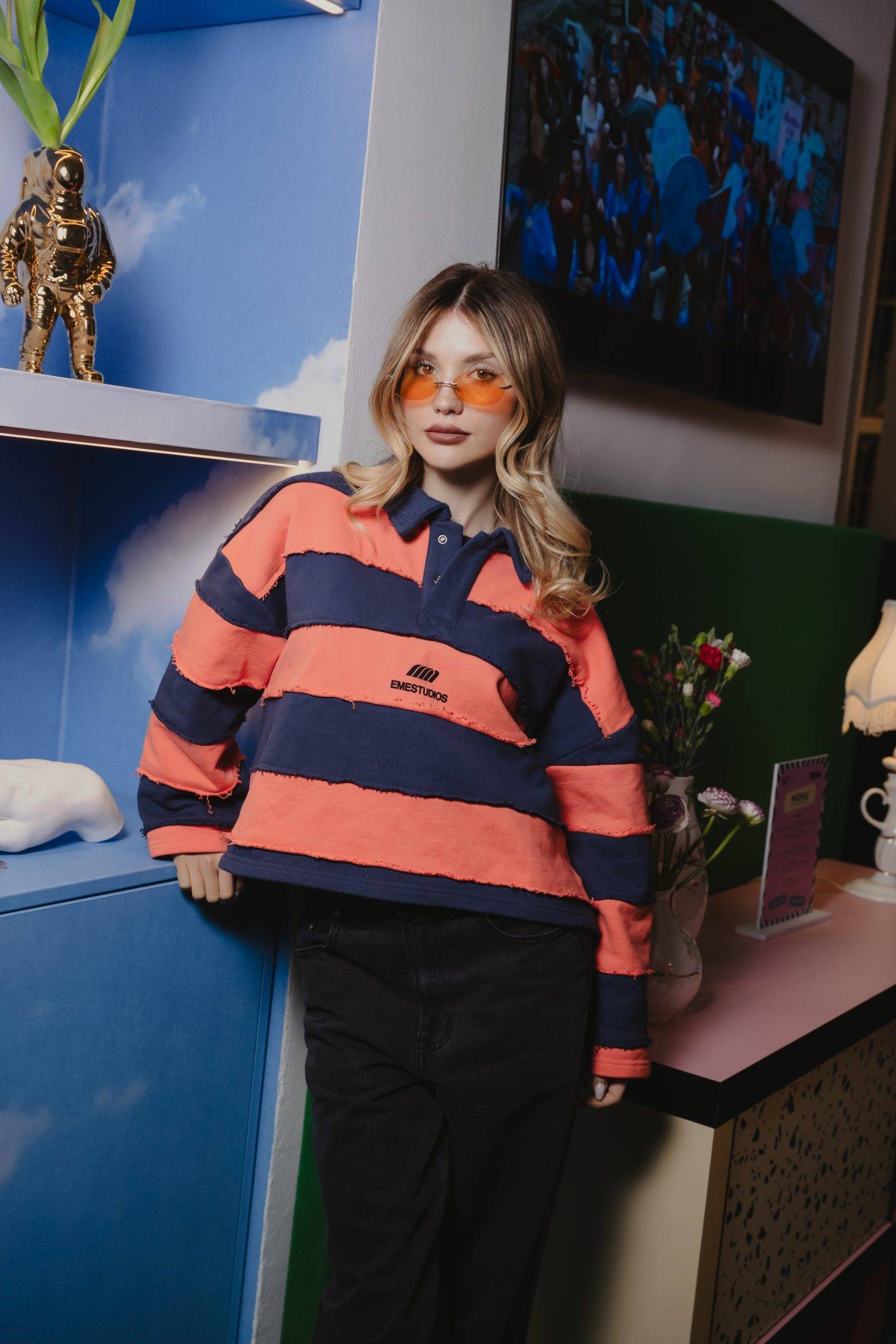  - A Pleasant Stay at Hotel Voyeur by Seletti