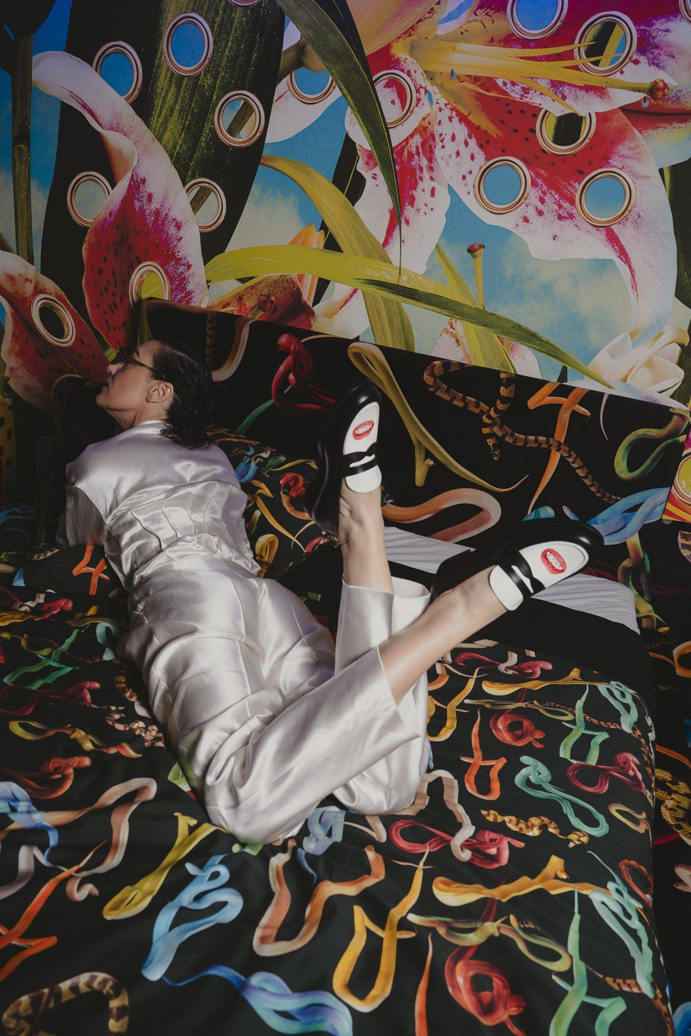  - Toiletpaper x Scarosso: a Casa Toiletpaper va in scena il party più surreale