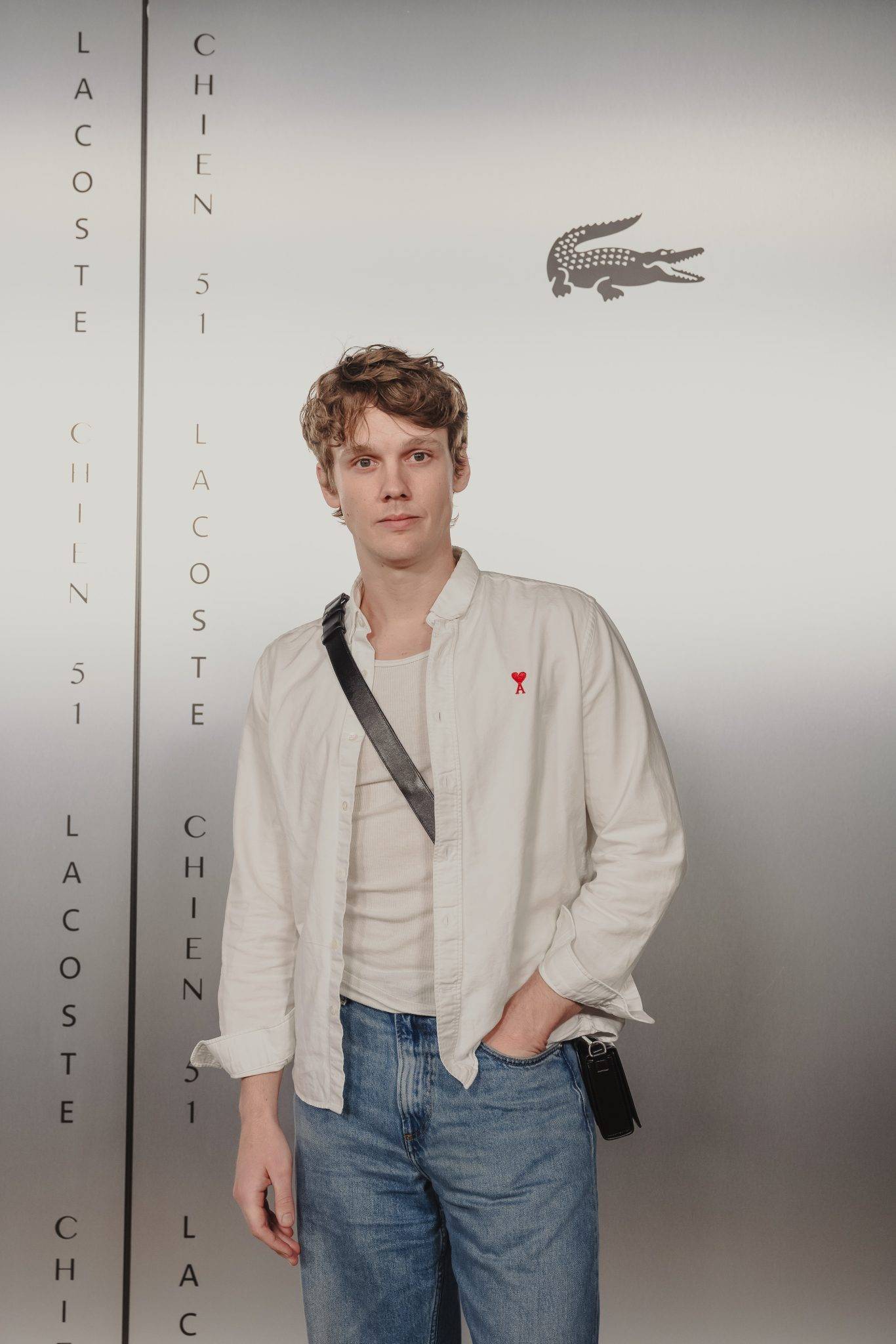  - Chien 51 s’ébroue chez Lacoste avec le casting du film au grand complet