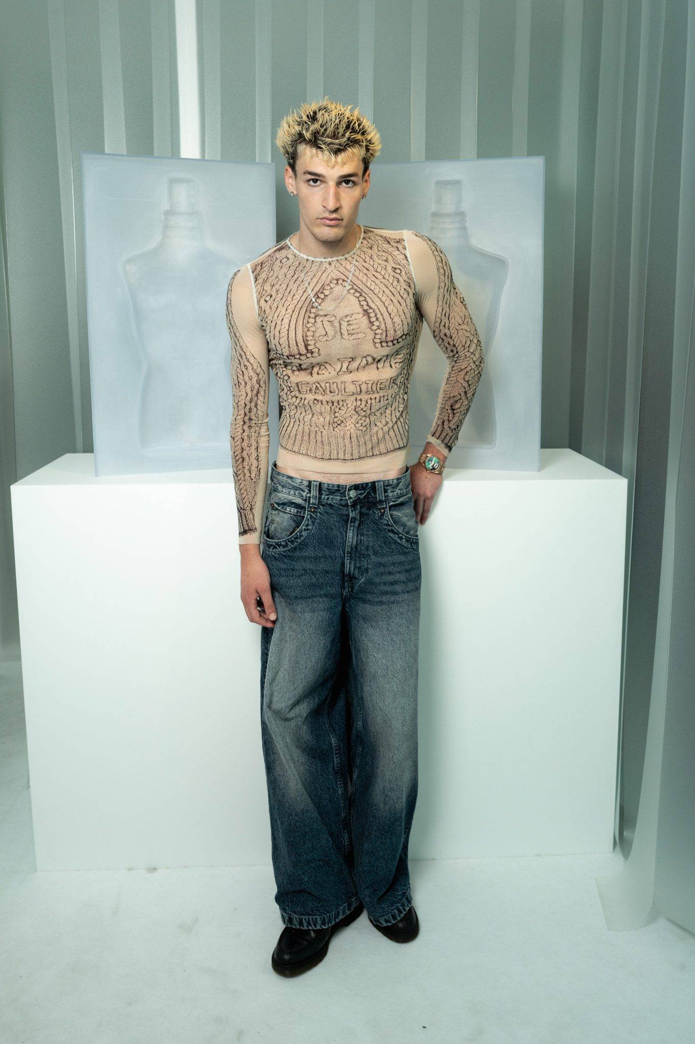  - L’exposition « Et Gaultier créa l’Homme. Le Male : Passé, Présent, Futur » célèbre un parfum culte