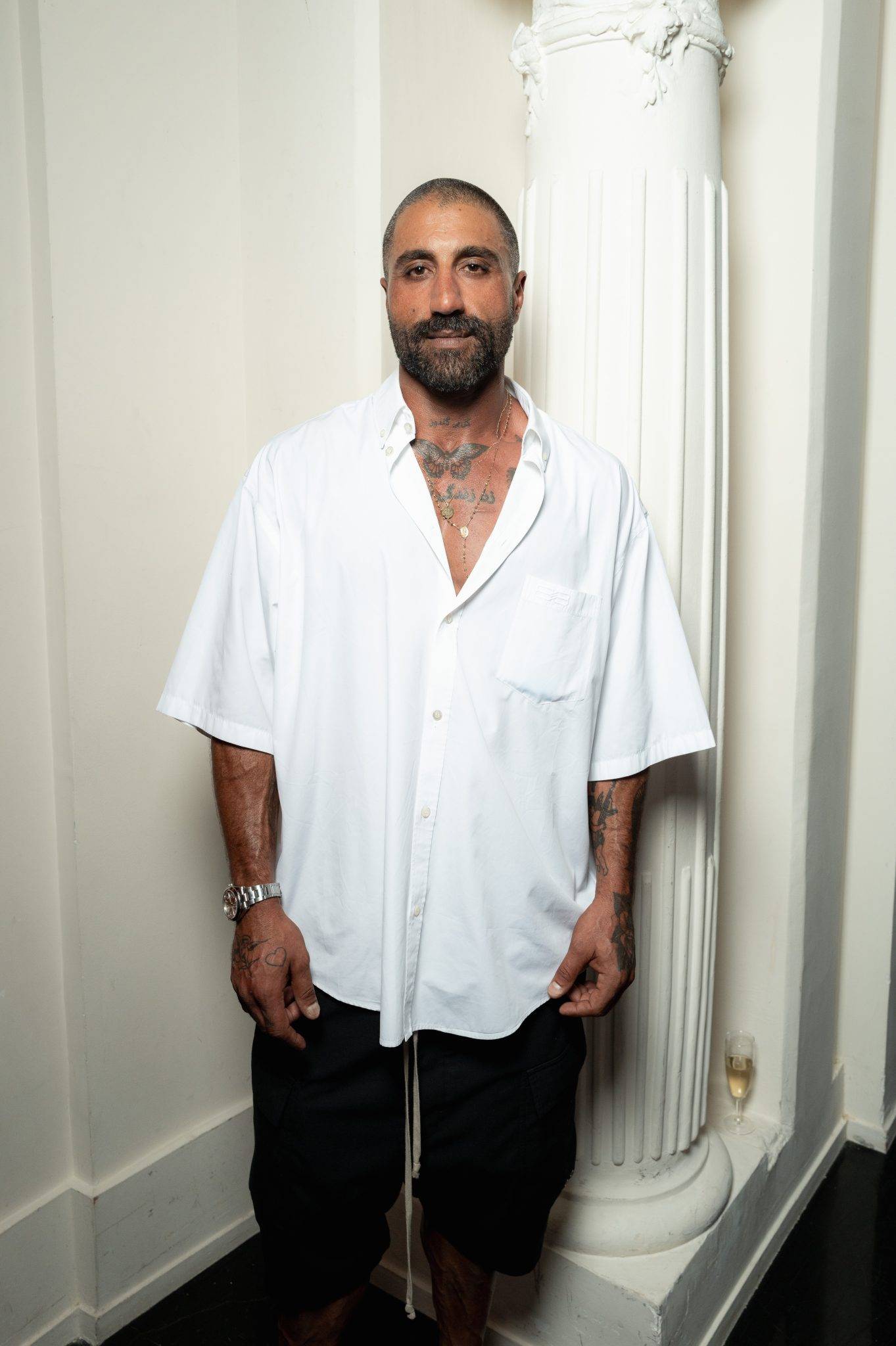  - L’exposition « Et Gaultier créa l’Homme. Le Male : Passé, Présent, Futur » célèbre un parfum culte