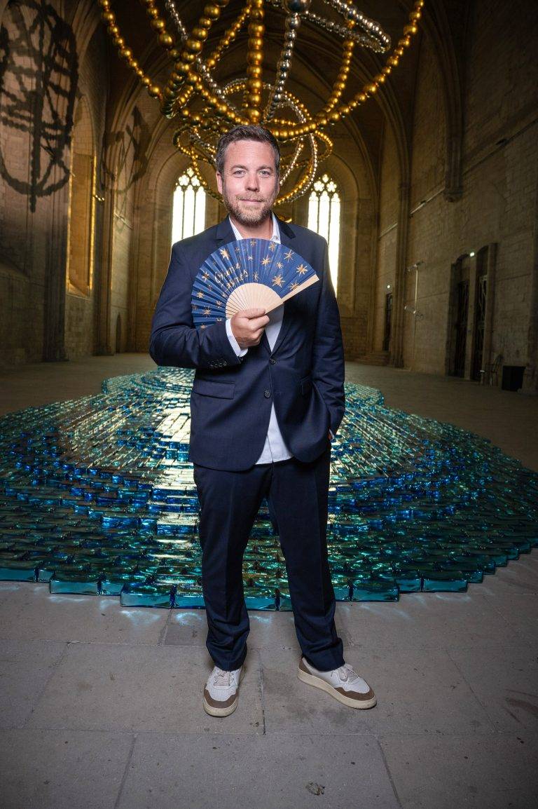  - Jean-Michel Othoniel dévoile son exposition d’envergure au coeur de la cité des papes