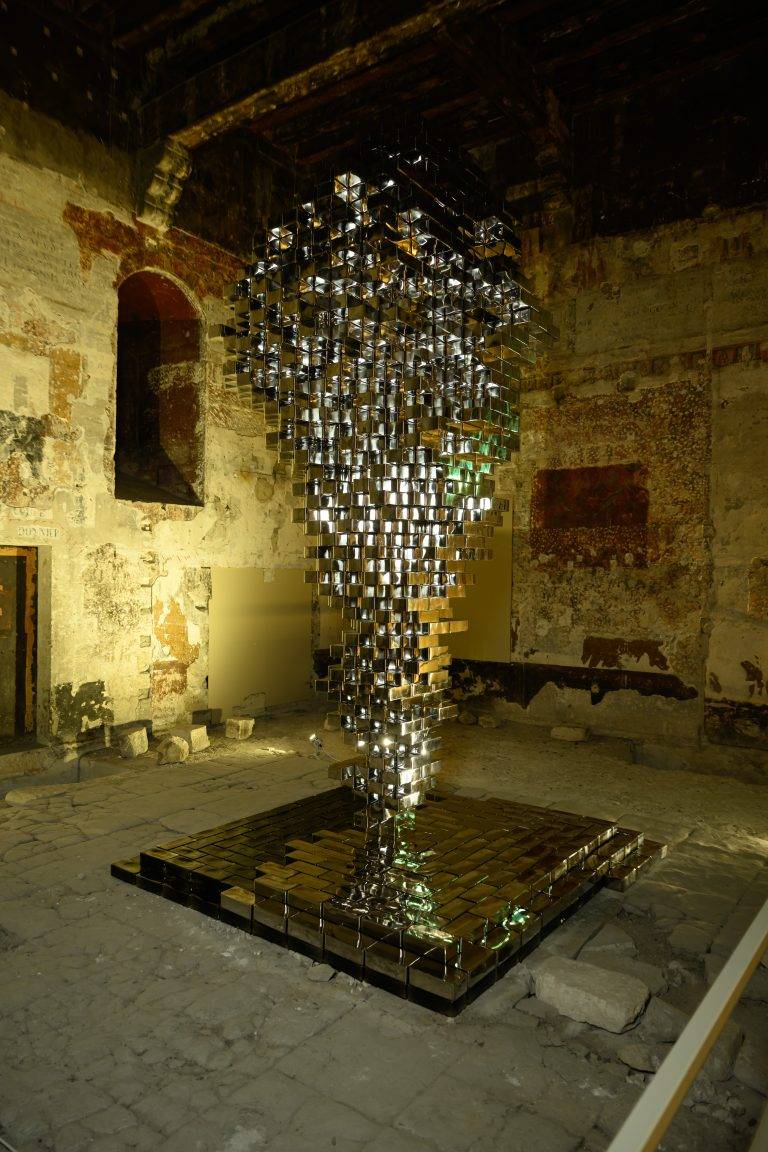 Jean-Michel Othoniel dévoile son exposition d’envergure au coeur de la cité des papes
