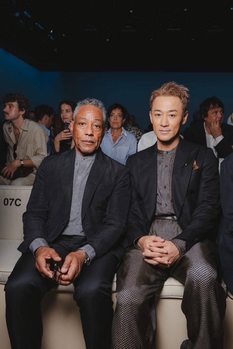  - Glamour mediterraneo sulla passerella di Giorgio Armani
