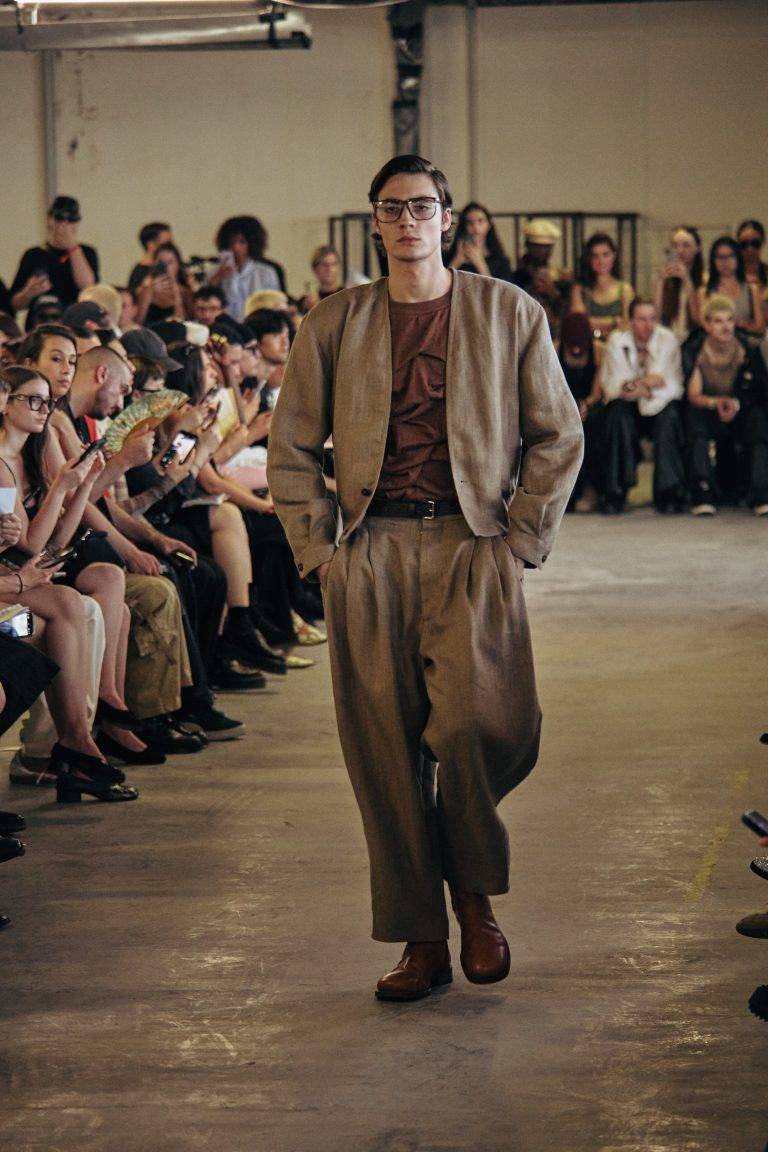 Hed Mayner déploie son horizon pendant la Fashion Week masculine