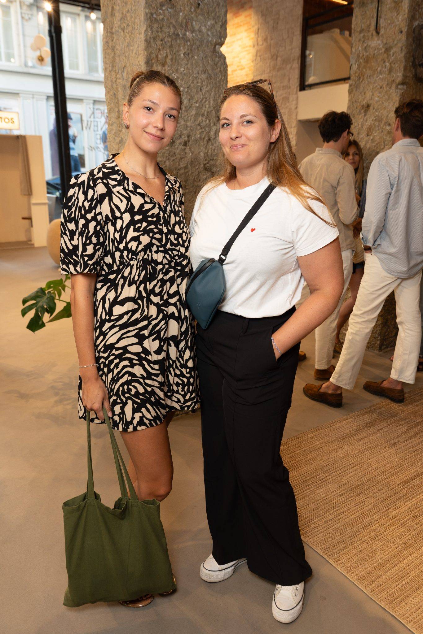  - NV GALLERY ouvre une toute nouvelle et spectaculaire boutique à Lyon